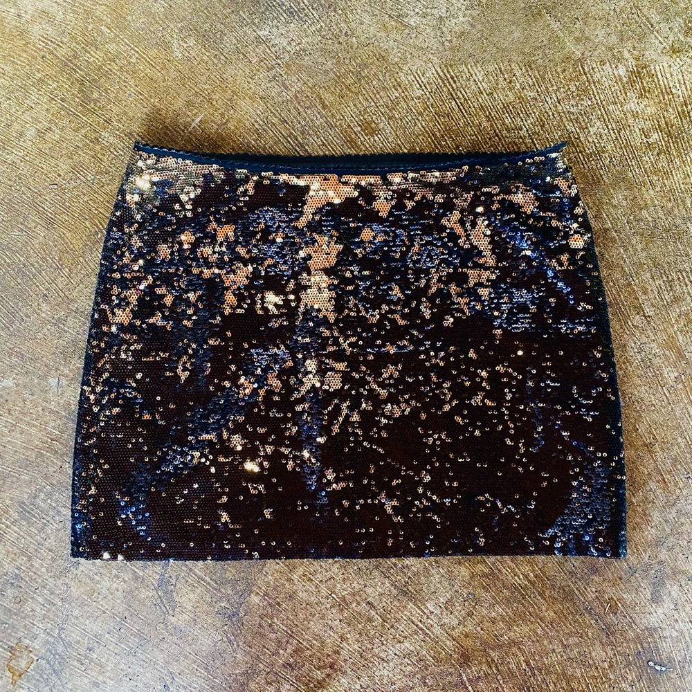 Black & Gold Two-toned Sequined Mini Skirt